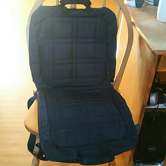 Ogio Smart Scan Computer and Messenger Bag - Picture 4 of 4